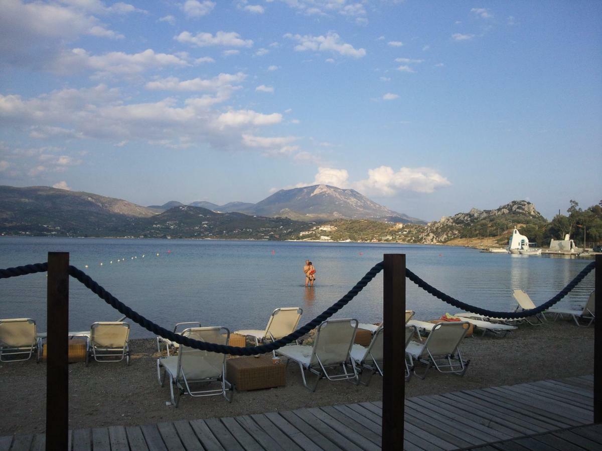 Вилла Beautiful House By The Sea,Loutraki Skaloma. Экстерьер фото